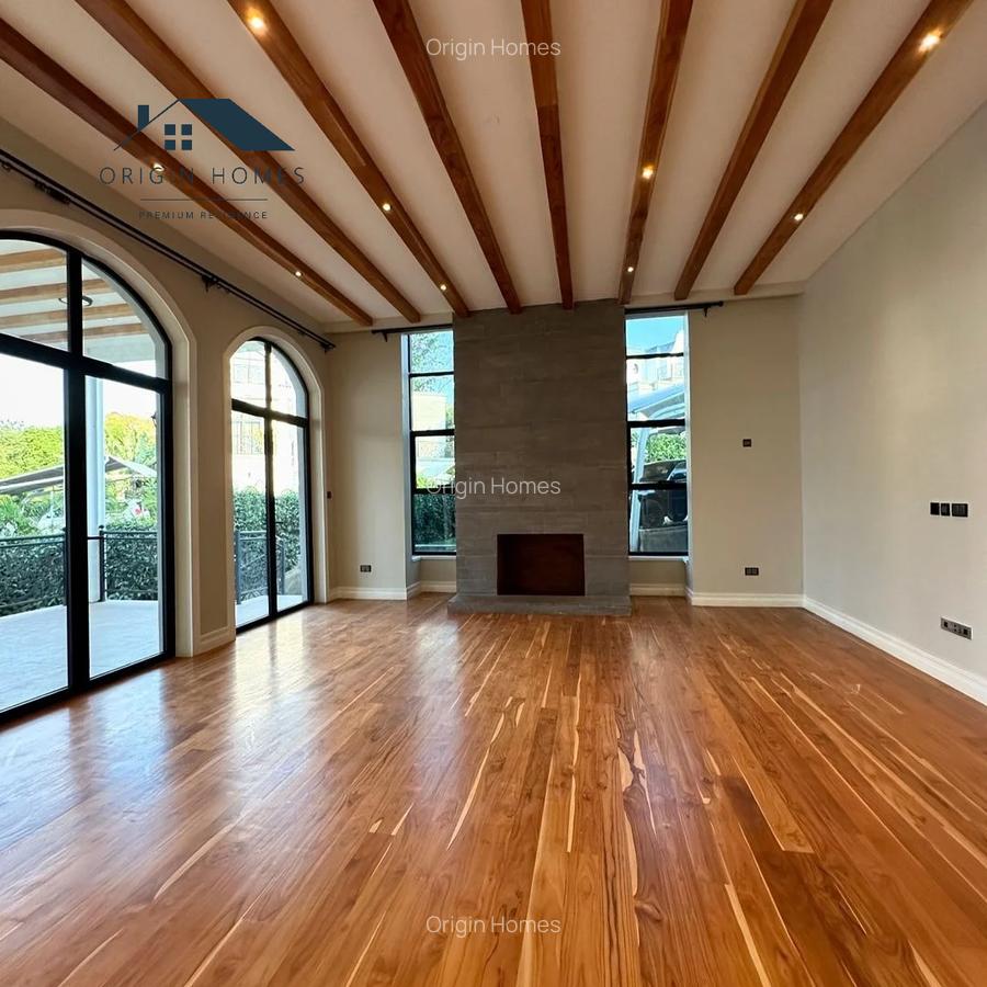 5 Bed Townhouse with En Suite at Loresho - 6