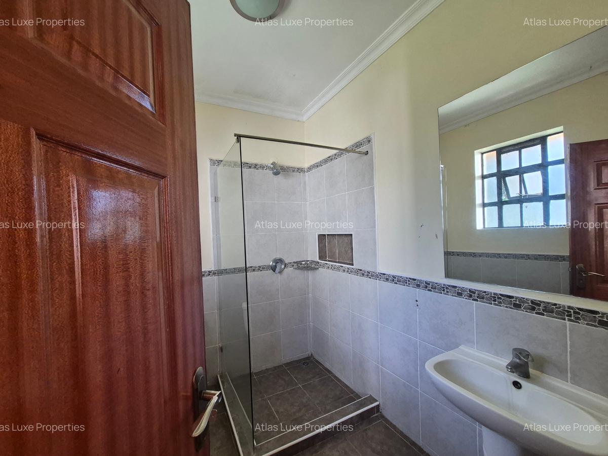 4 Bed Townhouse with En Suite in Kiambu Road - 7