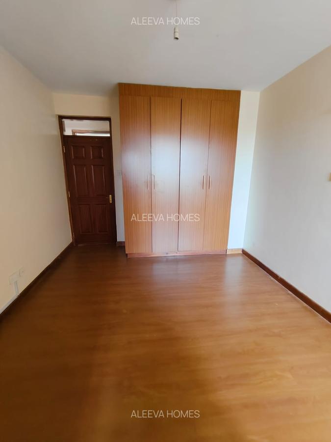 3 Bed Apartment with En Suite in Kilimani - 15