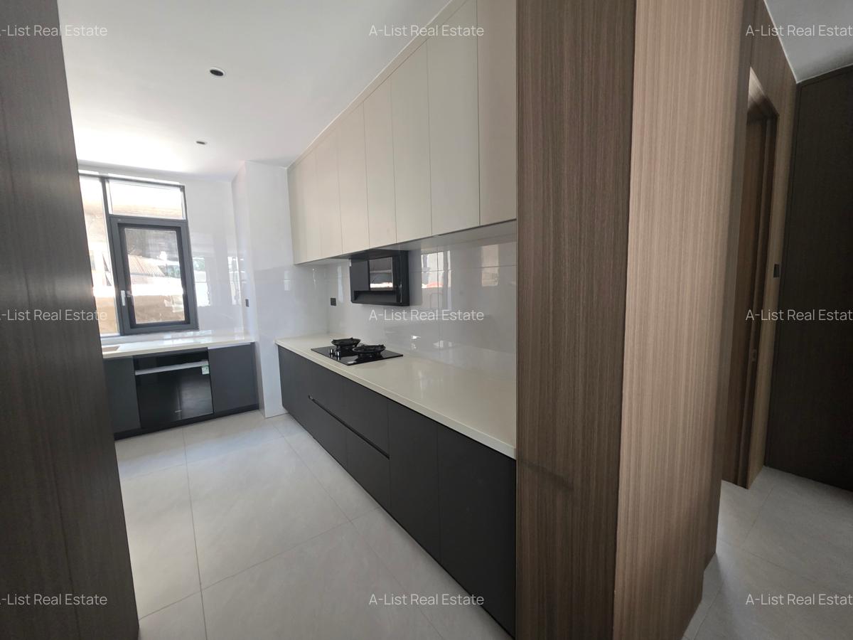 5 Bed Villa with En Suite at Jacaranda Avenue - 5