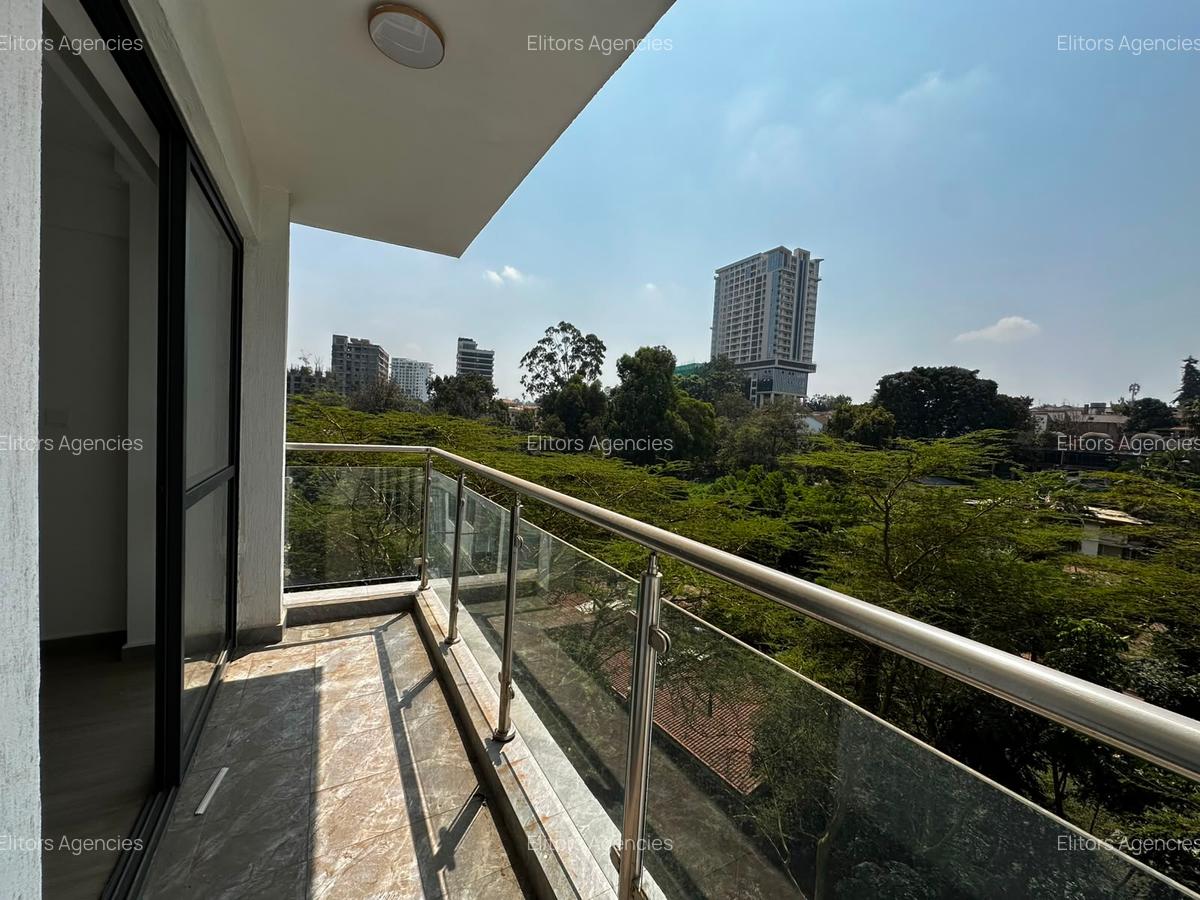 2 Bed Apartment with En Suite at Riverside Drive - 1