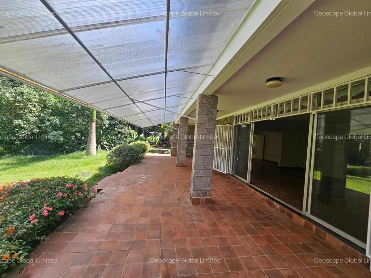 4 Bed House with En Suite in Spring Valley - 7