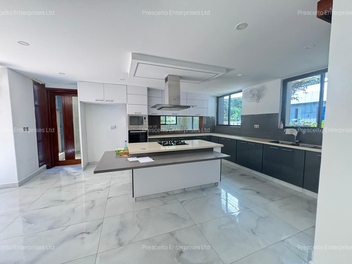 4 Bed Townhouse with En Suite at Nyali - 19