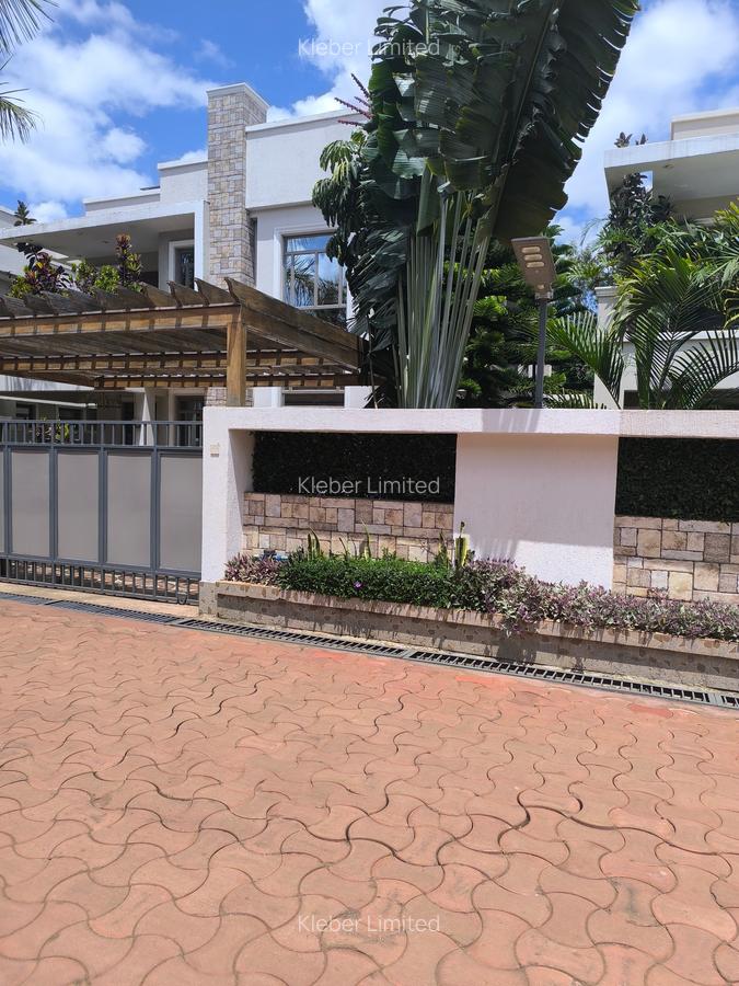 4 Bed House with En Suite at Eastern Bypass - 7