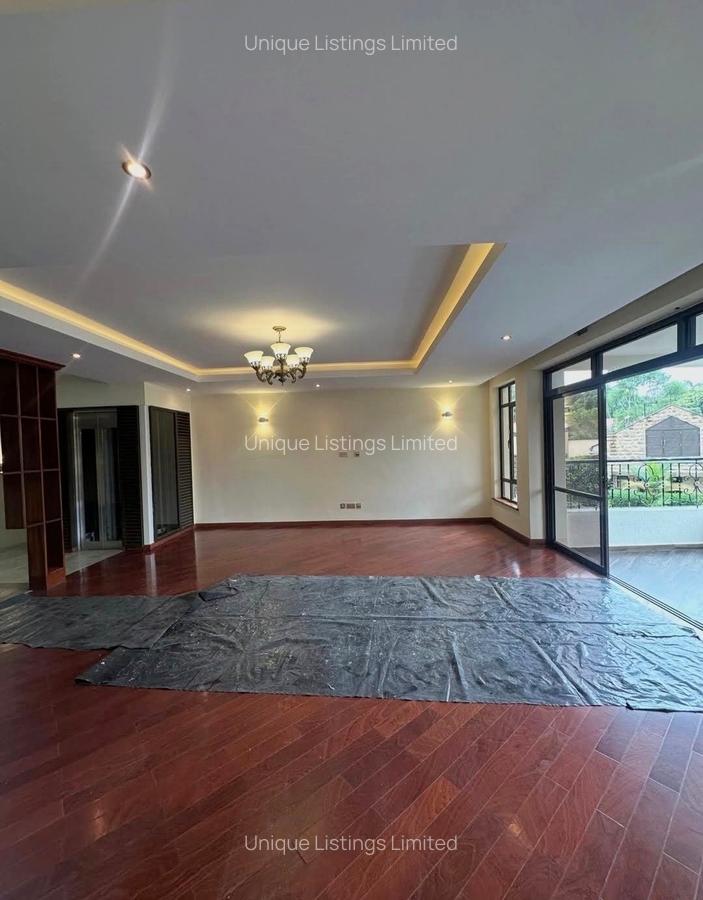 5 Bed Townhouse with En Suite in Lavington - 7