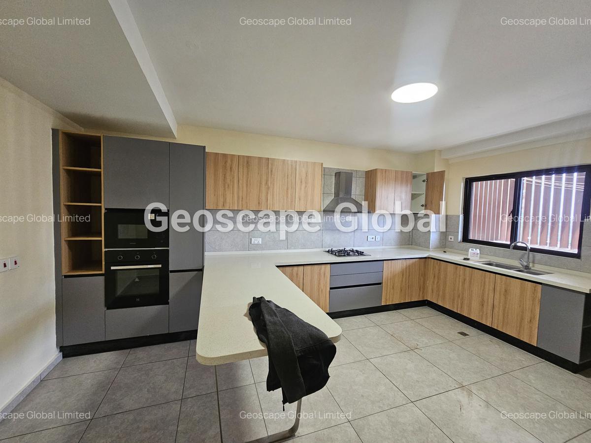3 Bed Apartment with En Suite in Kileleshwa - 14