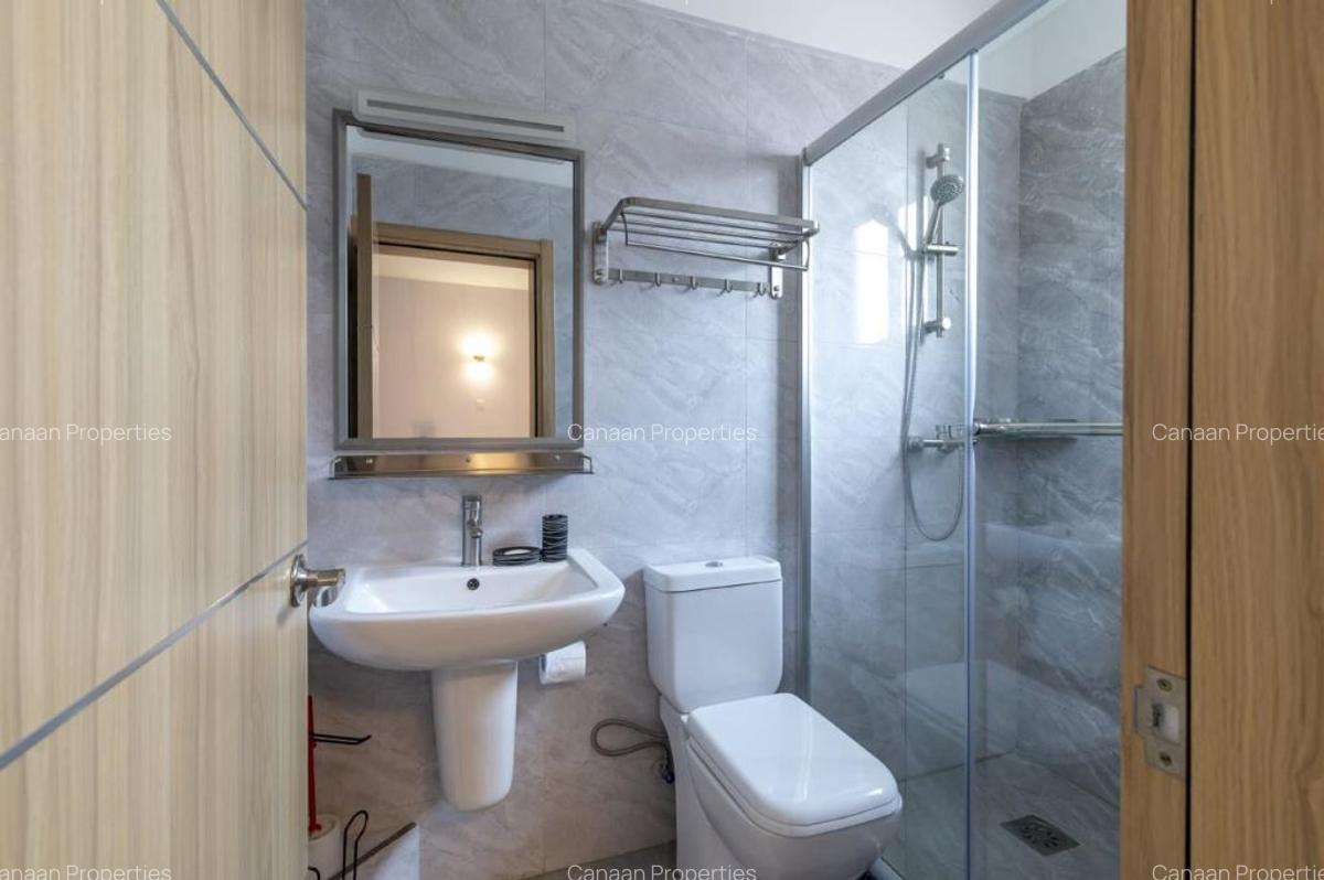 3 Bed Apartment with En Suite in Lavington - 5