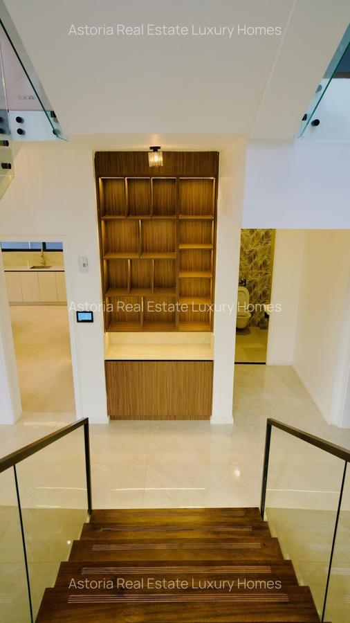 5 Bed Villa with En Suite at 2026-377 - 8