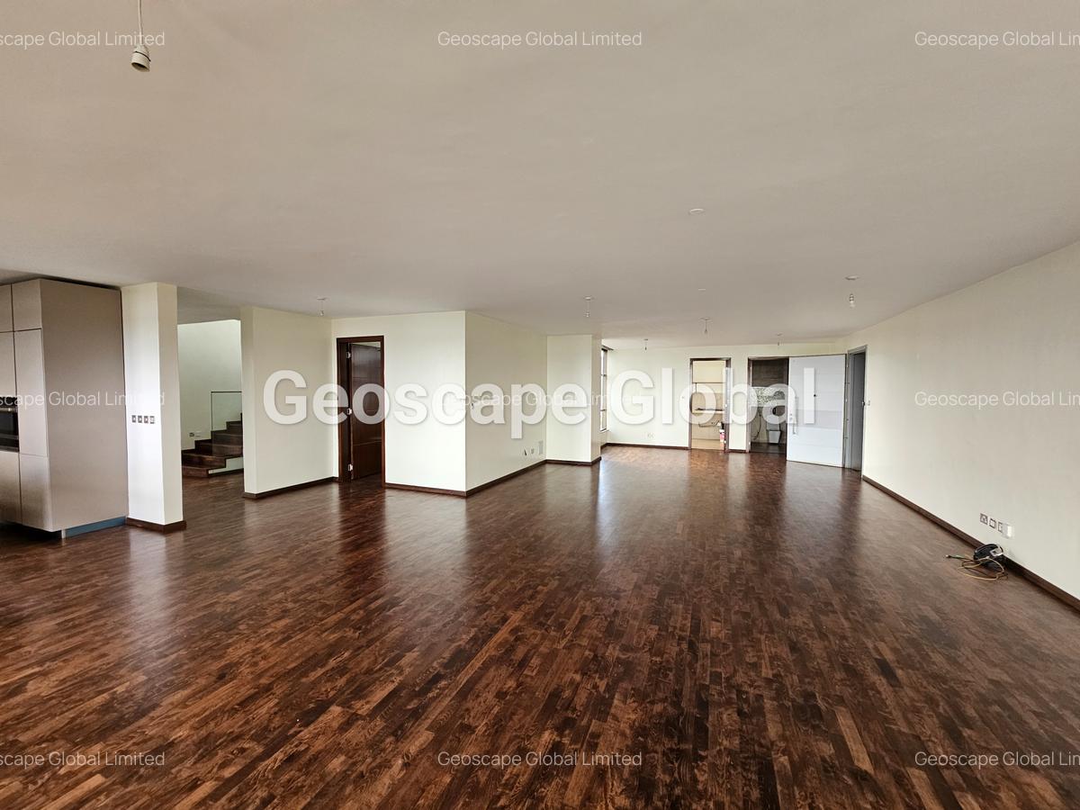 4 Bed Apartment with En Suite in General Mathenge - 4