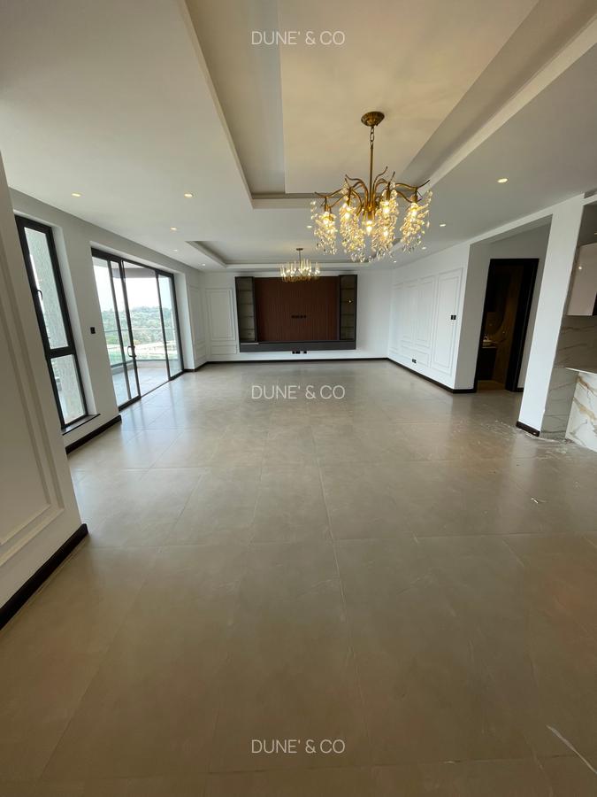 Serviced 3 Bed Apartment with En Suite in Riverside - 2