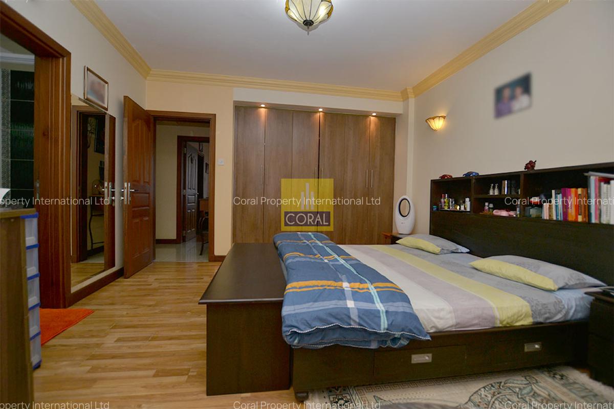 3 Bed Apartment with Lift in Parklands - 18