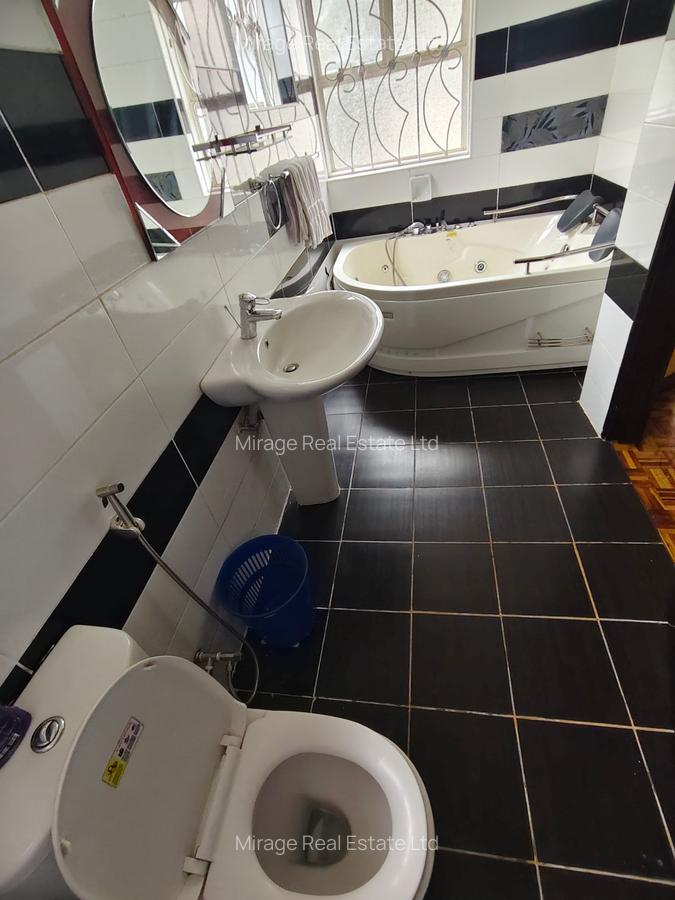2 Bed House with Garden in Lavington - 12