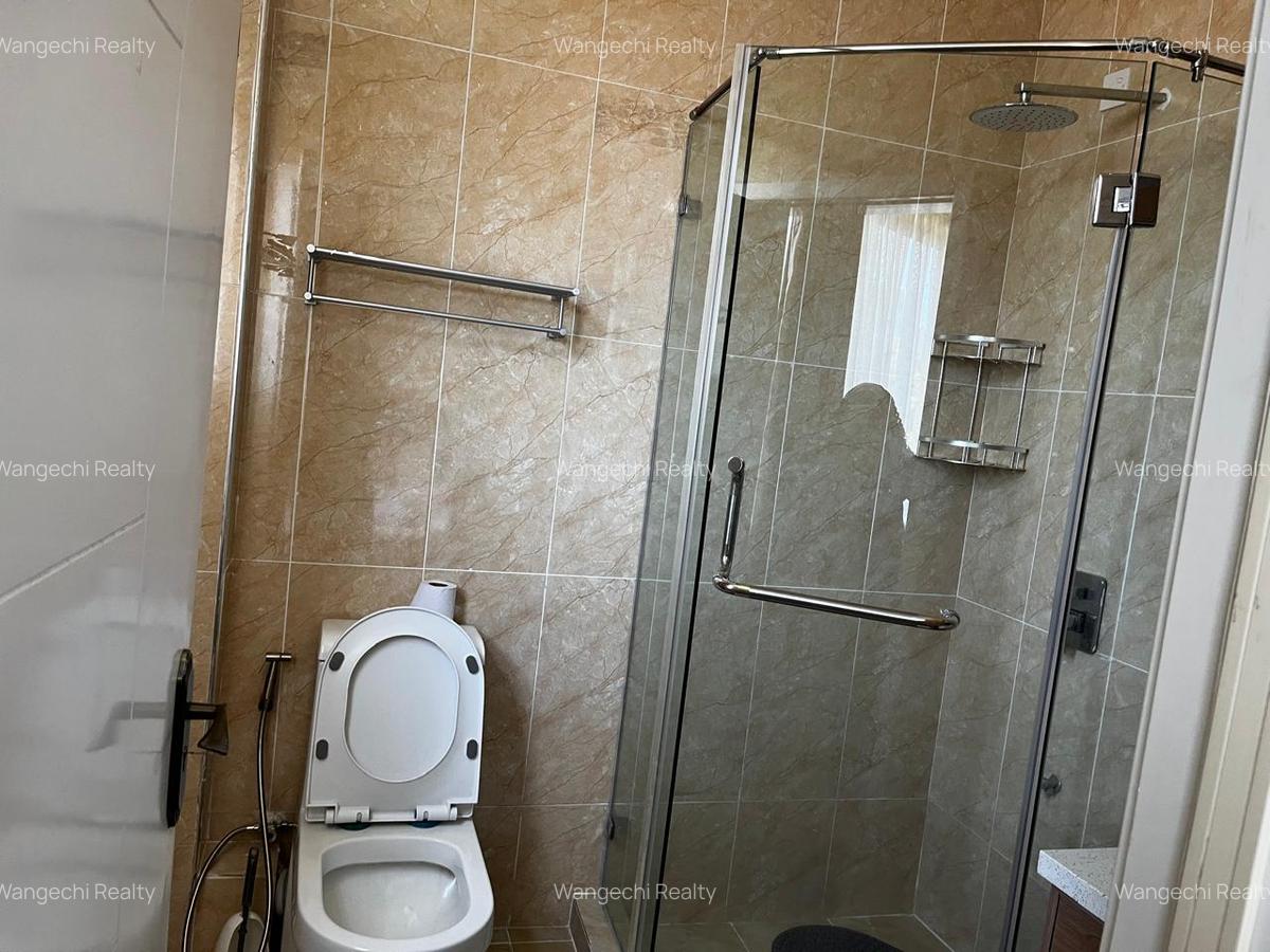 Serviced 3 Bed Apartment with En Suite at Brookside Drive - 18