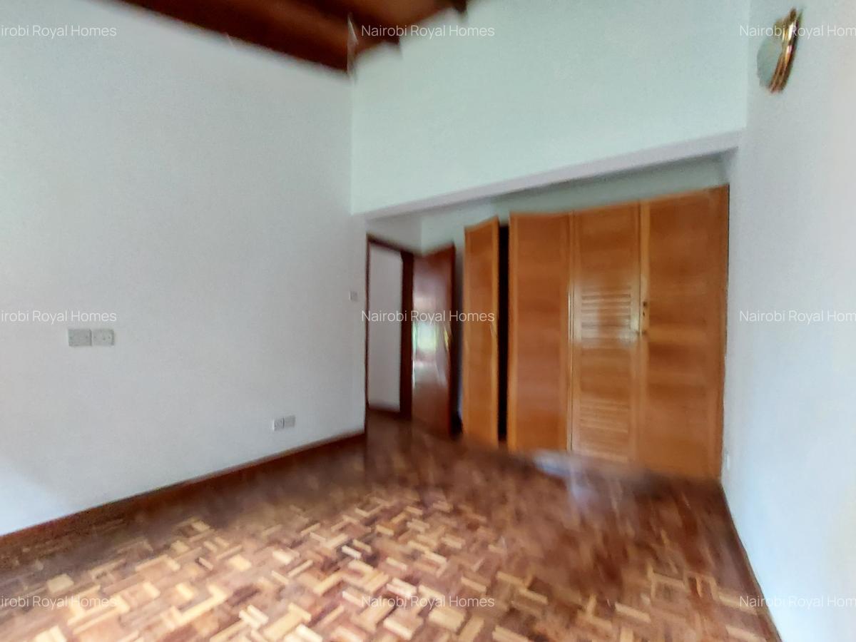 4 Bed Townhouse with En Suite at Lavington Jacaranda Avenue - 10