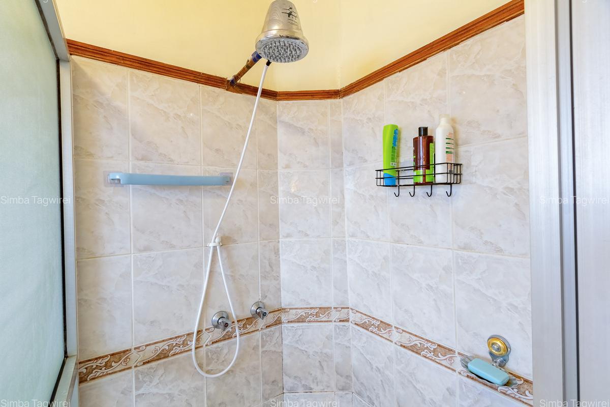 Serviced 3 Bed Apartment with En Suite at Durham Road - 12