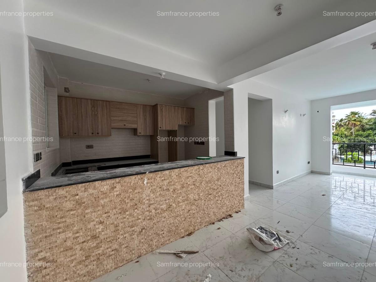 Serviced 3 Bed Apartment with Swimming Pool at Beach Road - 5