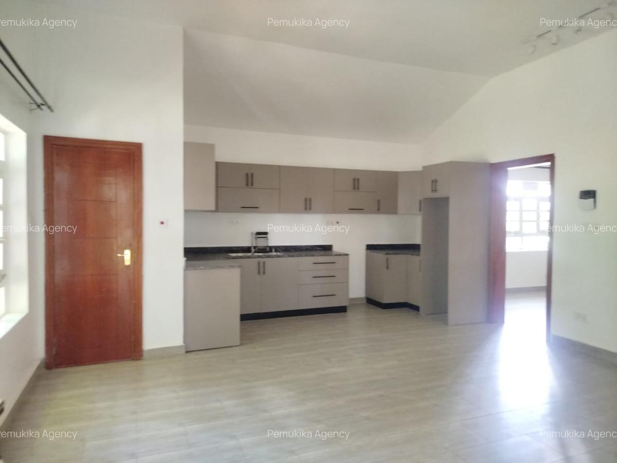 2 Bed Townhouse with En Suite in Karen - 10