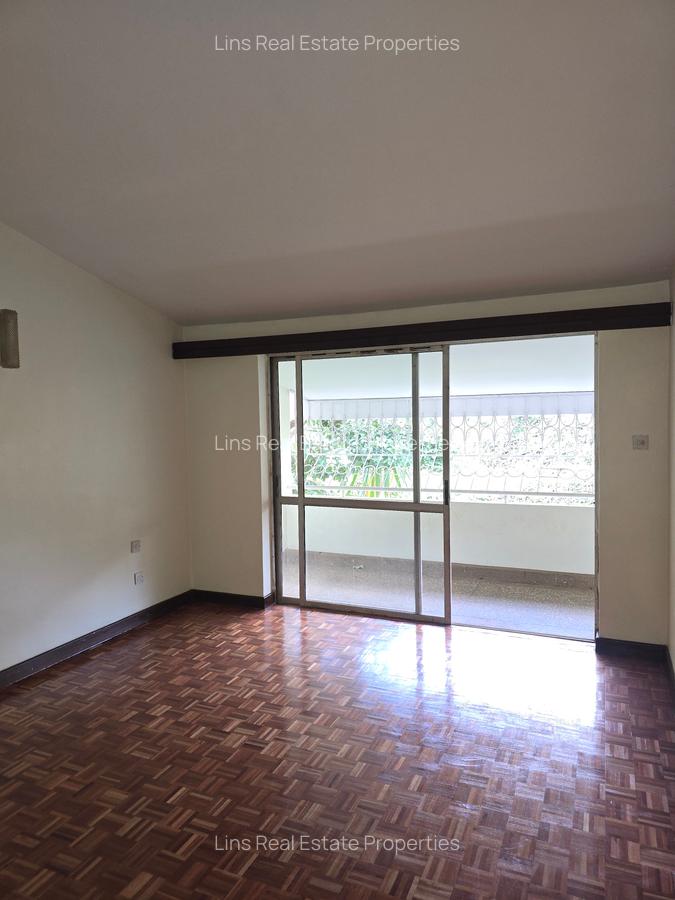 4 Bed Townhouse with En Suite in Spring Valley - 16