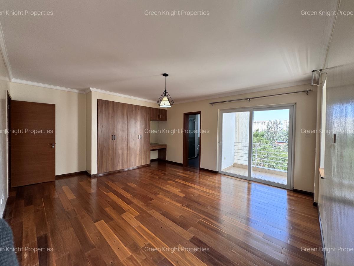 Serviced 3 Bed Apartment with En Suite in Lavington - 12