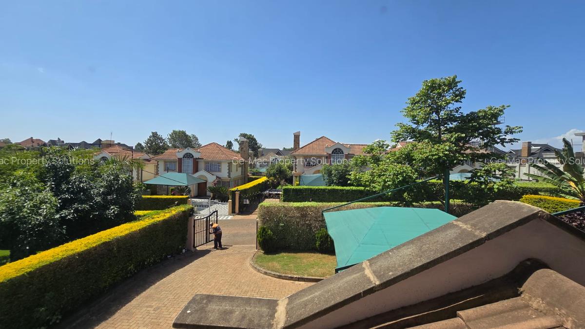 4 Bed House with En Suite in Kiambu Road - 12