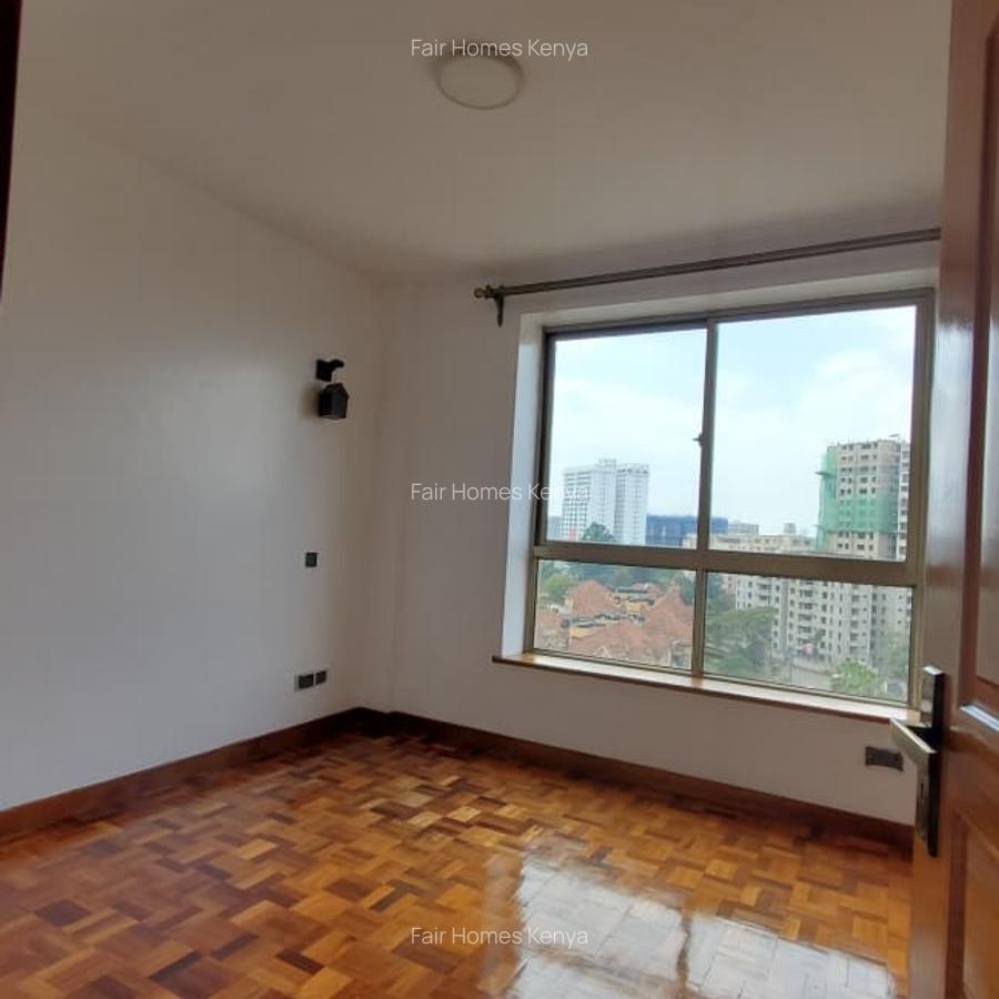 3 Bed Apartment with En Suite at Othaya Road - 9
