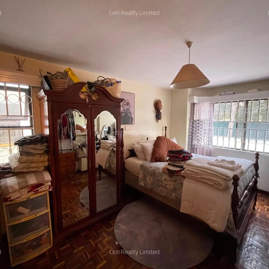 4 Bed Townhouse with En Suite in Lavington - 10