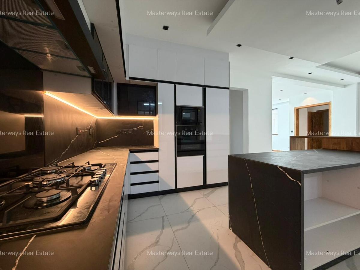 2 Bed Apartment with En Suite at Peponi Road - 1