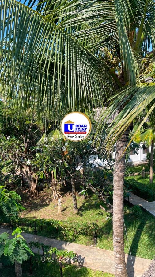 4 Bed House with En Suite in Watamu - 5