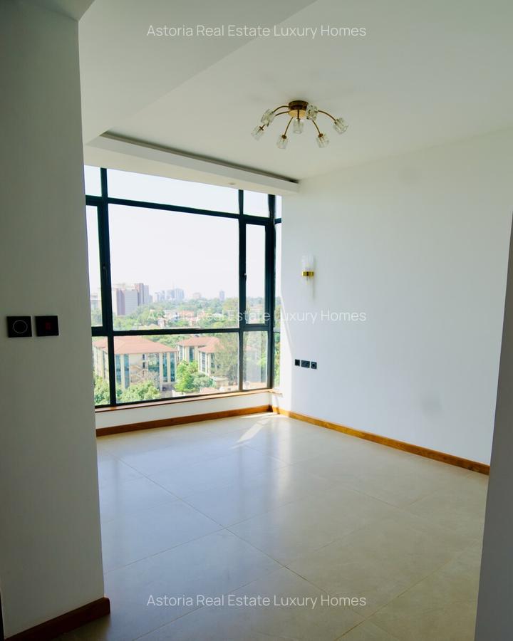 3 Bed Apartment with En Suite at 2026-128 3 Bed - 12