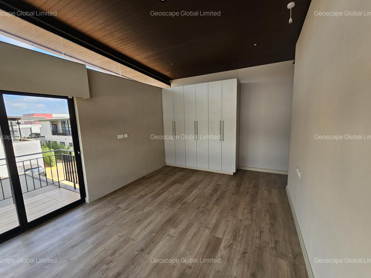 4 Bed Townhouse with En Suite in Runda - 5