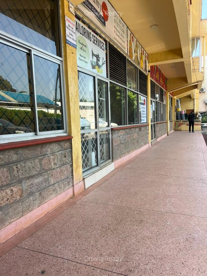 450 ft² Shop with Service Charge Included in Gigiri - 2