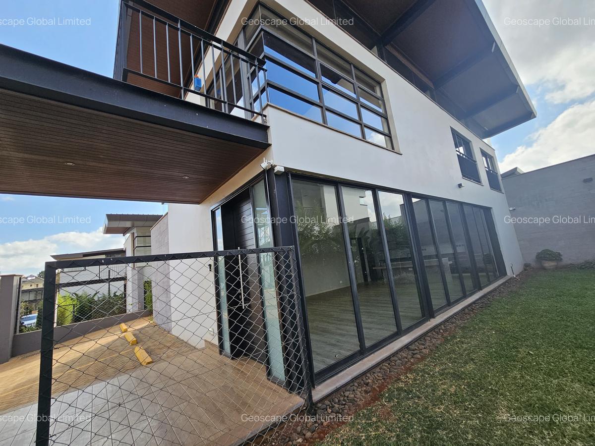 4 Bed Townhouse with En Suite in Runda - 3
