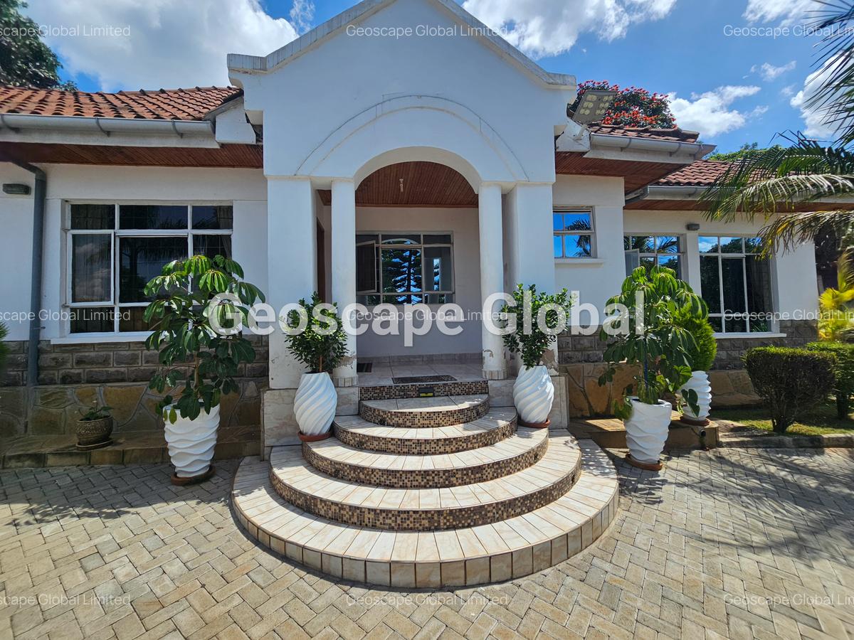 5 Bed House with En Suite in Kitisuru - 1