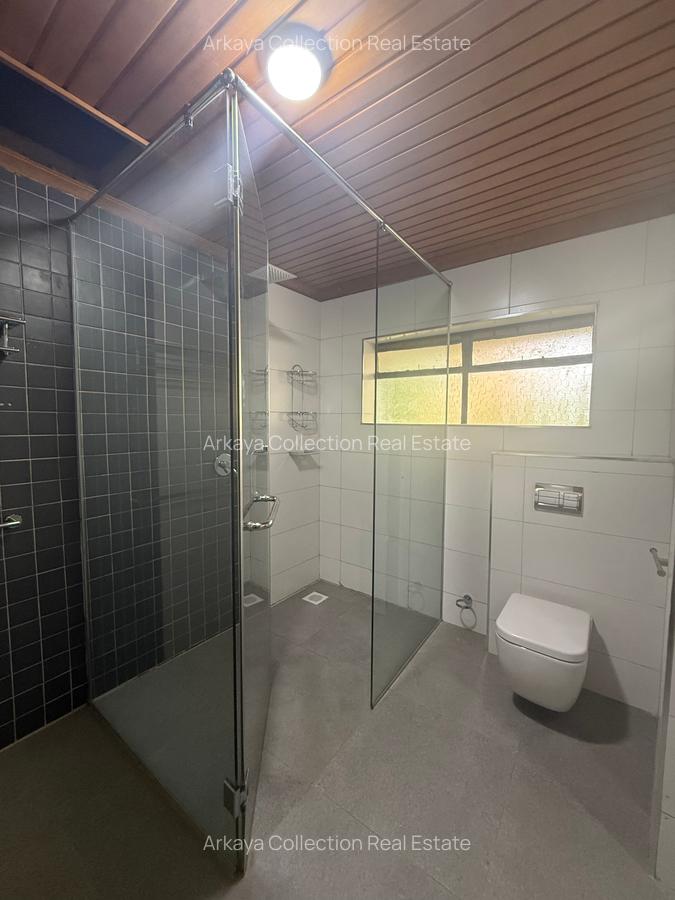 4 Bed House in Runda - 14
