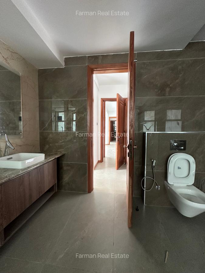 4 Bed Apartment with En Suite in Riverside - 7