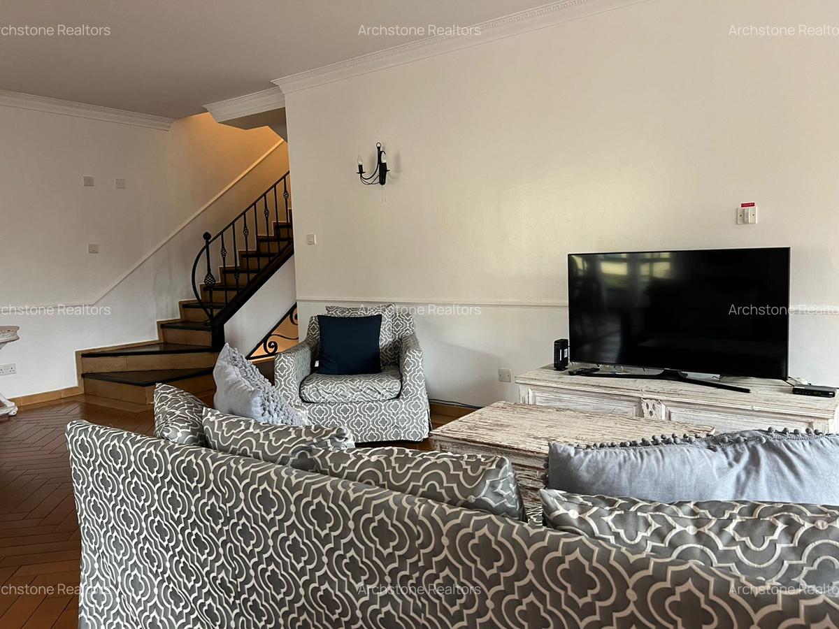 4 Bed Villa with En Suite in Kyuna - 13
