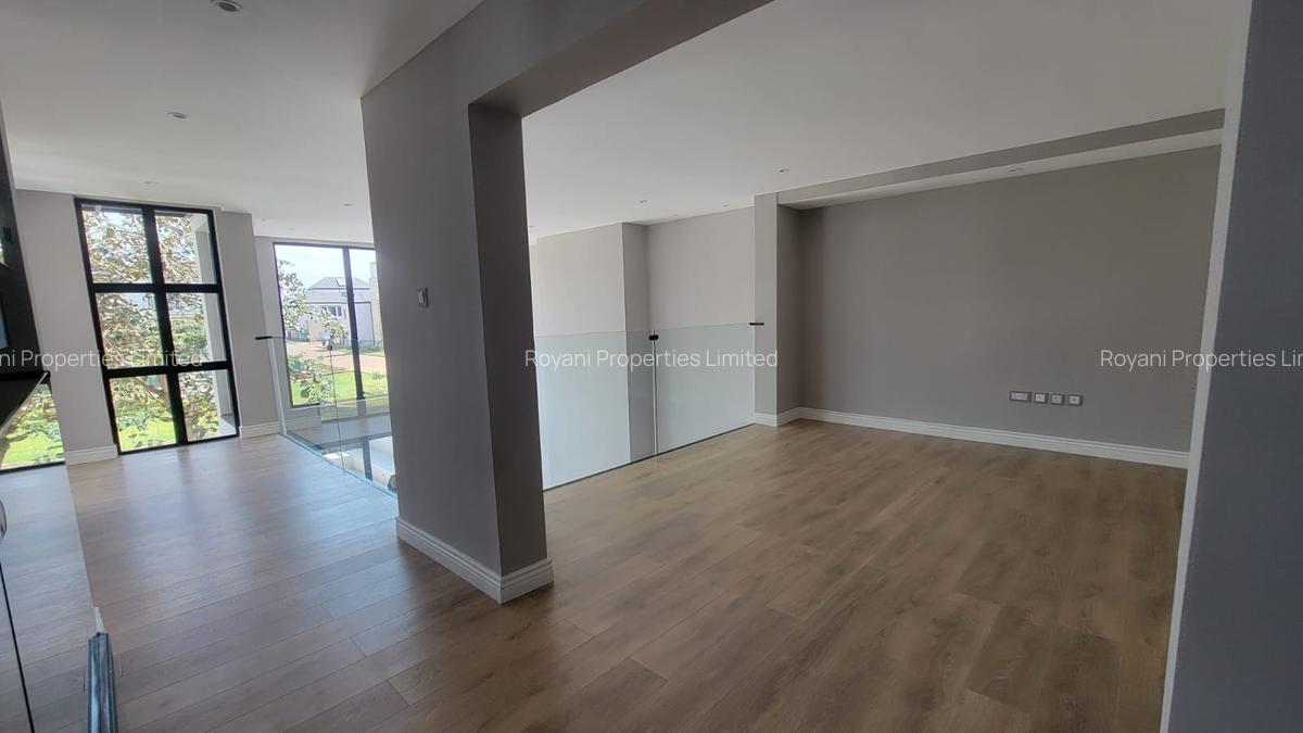 4 Bed Townhouse with En Suite in Kiambu Road - 5