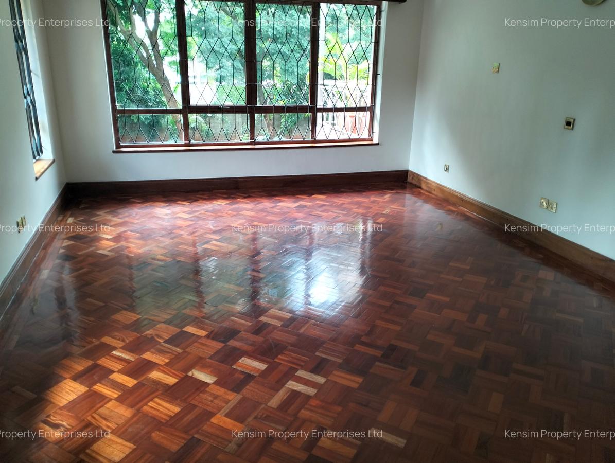 5 Bed Townhouse with En Suite in Runda - 15
