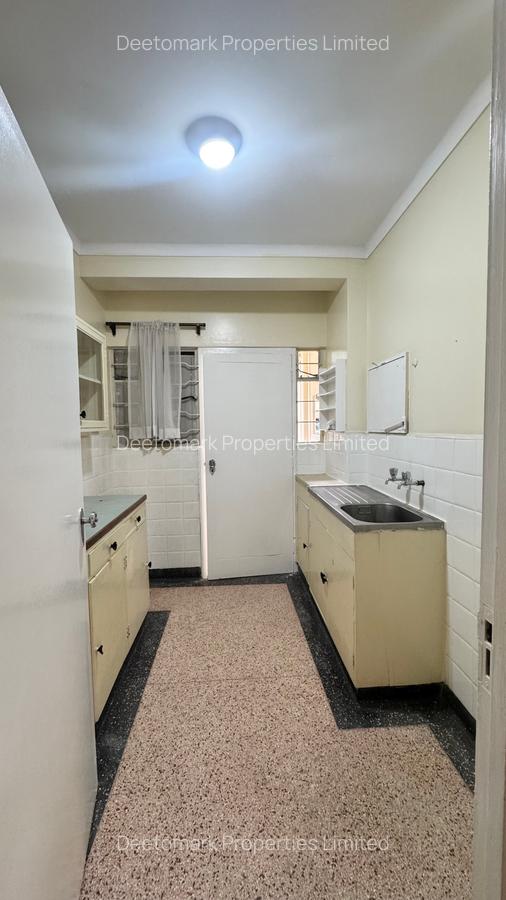 1 Bed Apartment with En Suite at Upper Hill - 6