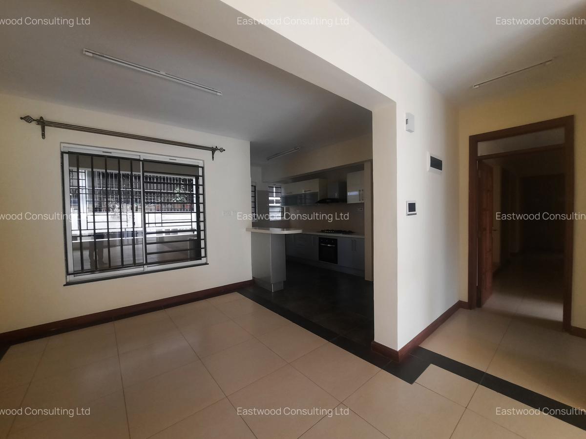 4 Bed Apartment with En Suite at Second Parklands - 4