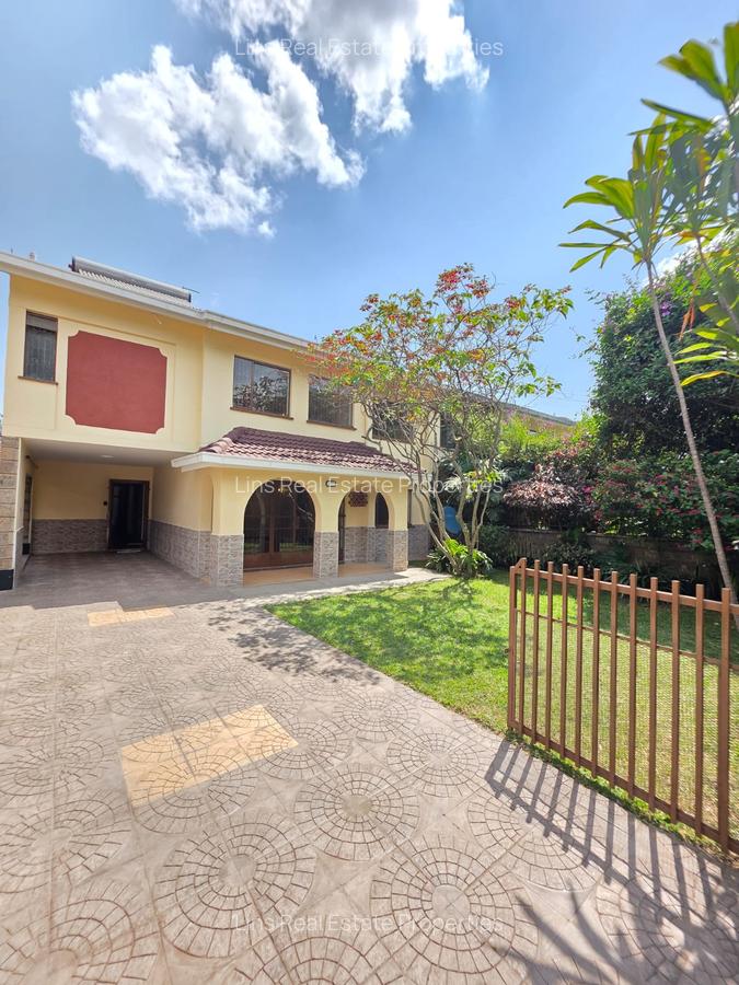 4 Bed Townhouse with En Suite in Lavington - 3