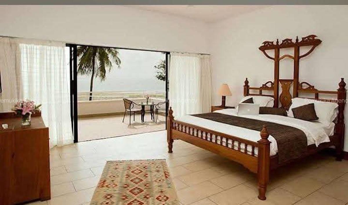 6 Bed Villa with En Suite in Diani - 7