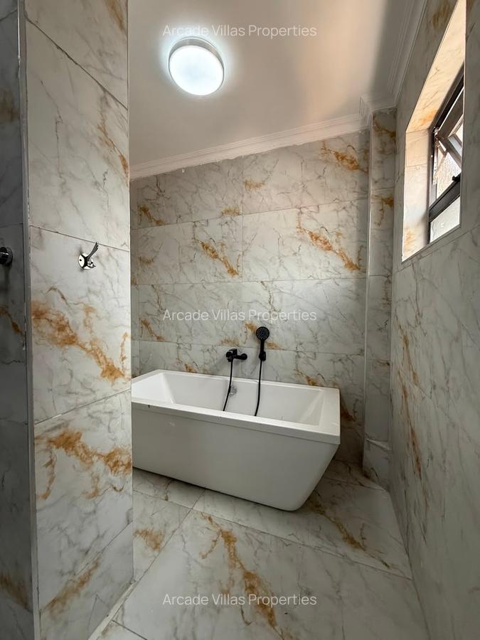 5 Bed Apartment with En Suite in Kilimani - 8