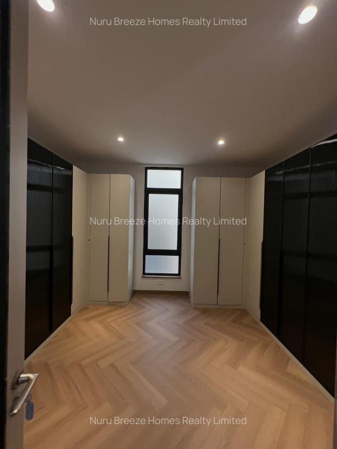 5 Bed Townhouse with En Suite in Lavington - 5
