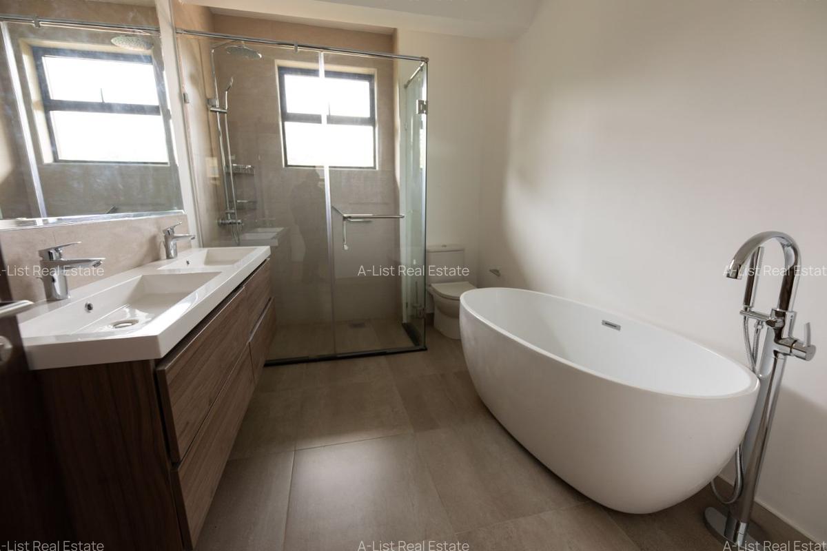4 Bed Apartment with Swimming Pool at Two Rivers - 13