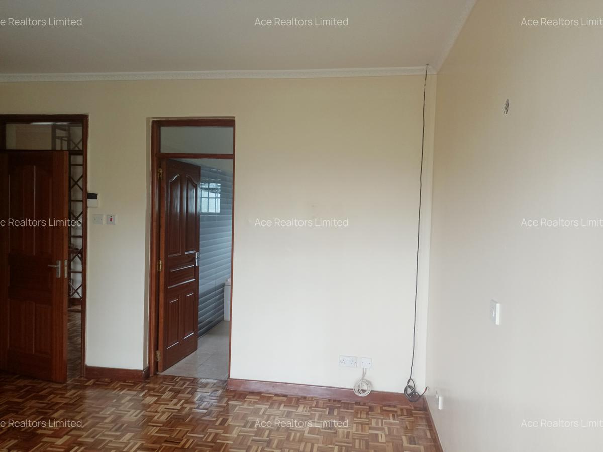 4 Bed Townhouse with En Suite at Kirawa Road - 16