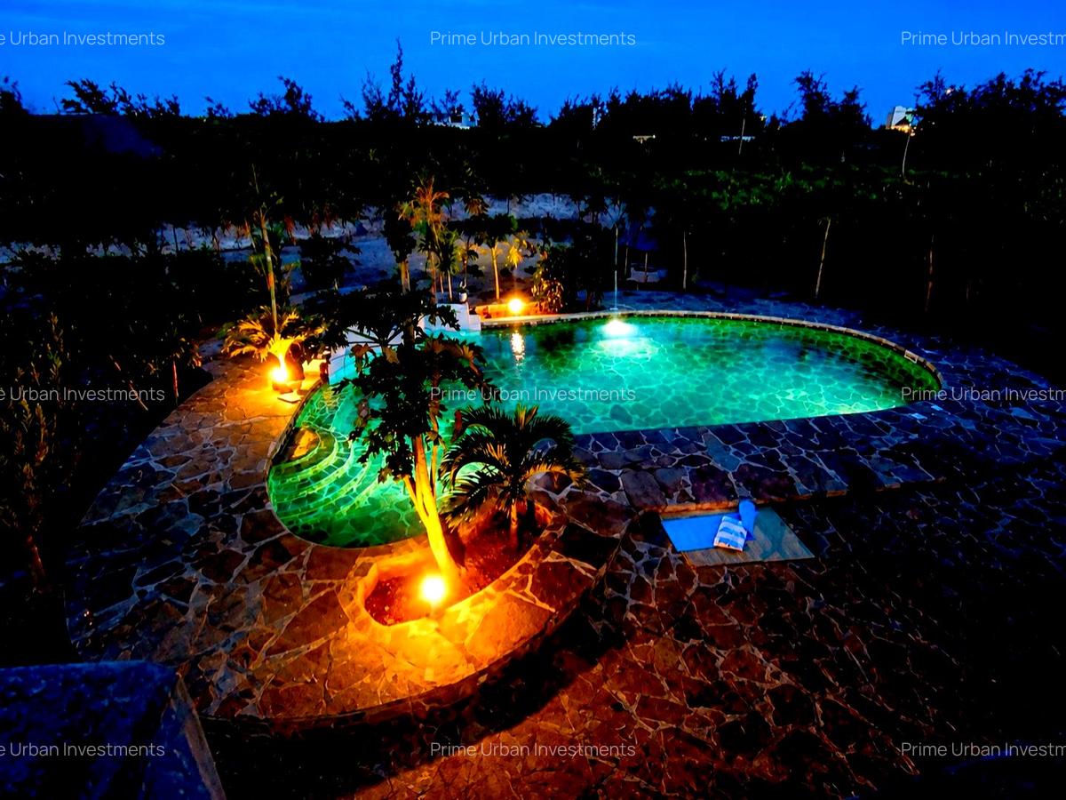 3 Bed Villa with En Suite at Watamu - 2