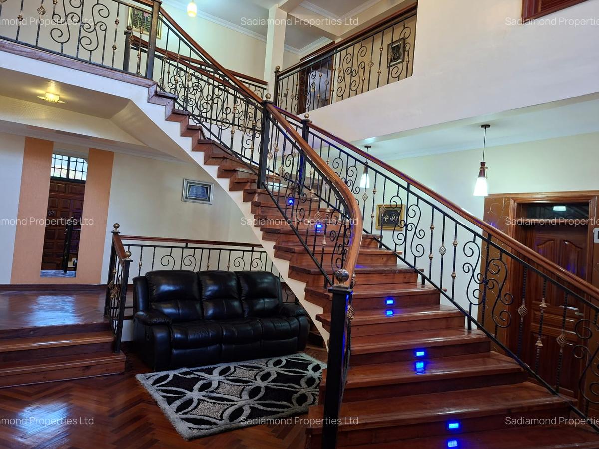 6 Bed House with En Suite in Karen - 10