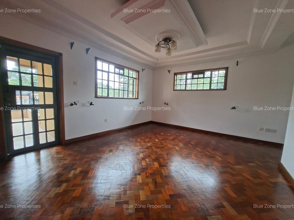 4 Bed House with En Suite in Runda - 13