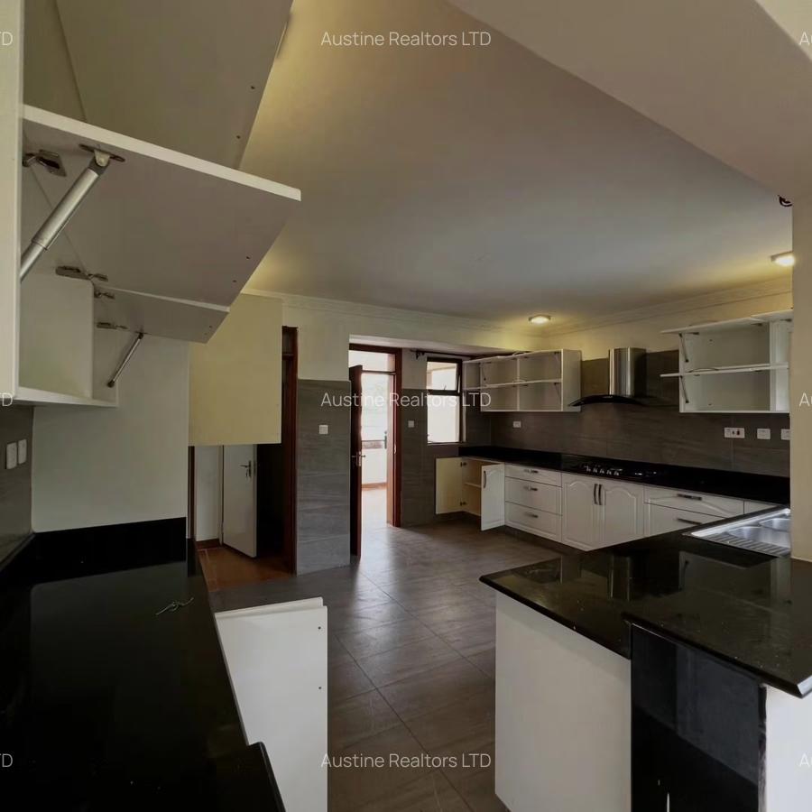 4 Bed Villa with En Suite in Lavington - 15